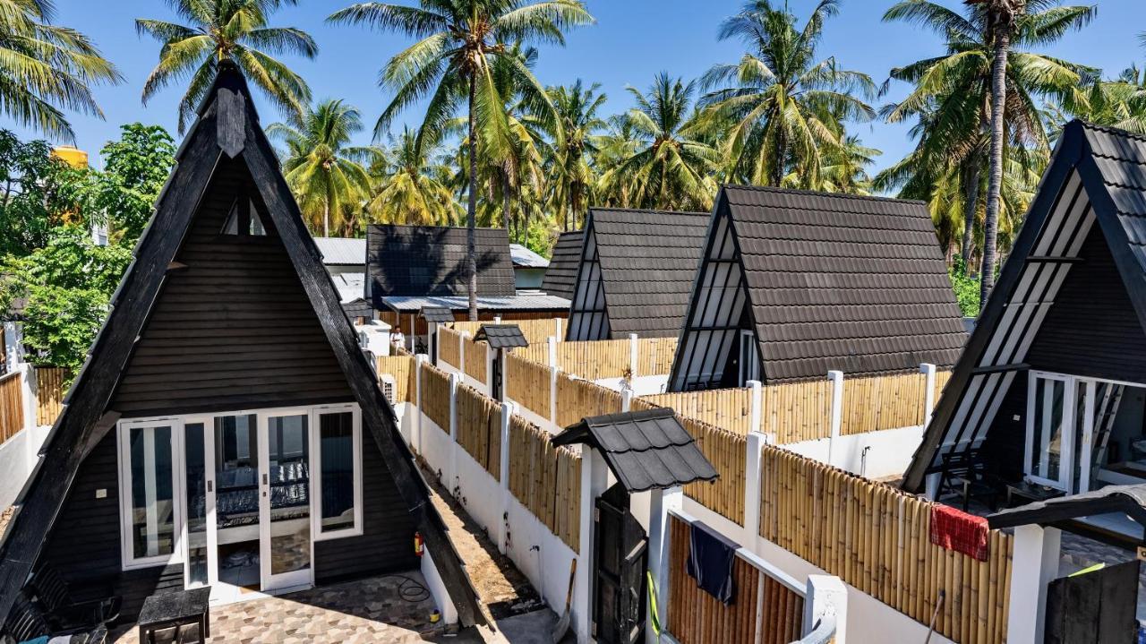 Sanctum Dive Bungalows With Private Pool Гілі-Траванган Екстер'єр фото