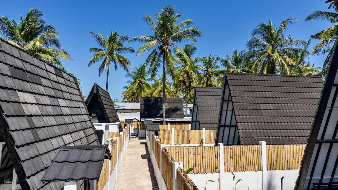 Sanctum Dive Bungalows With Private Pool Гілі-Траванган Екстер'єр фото